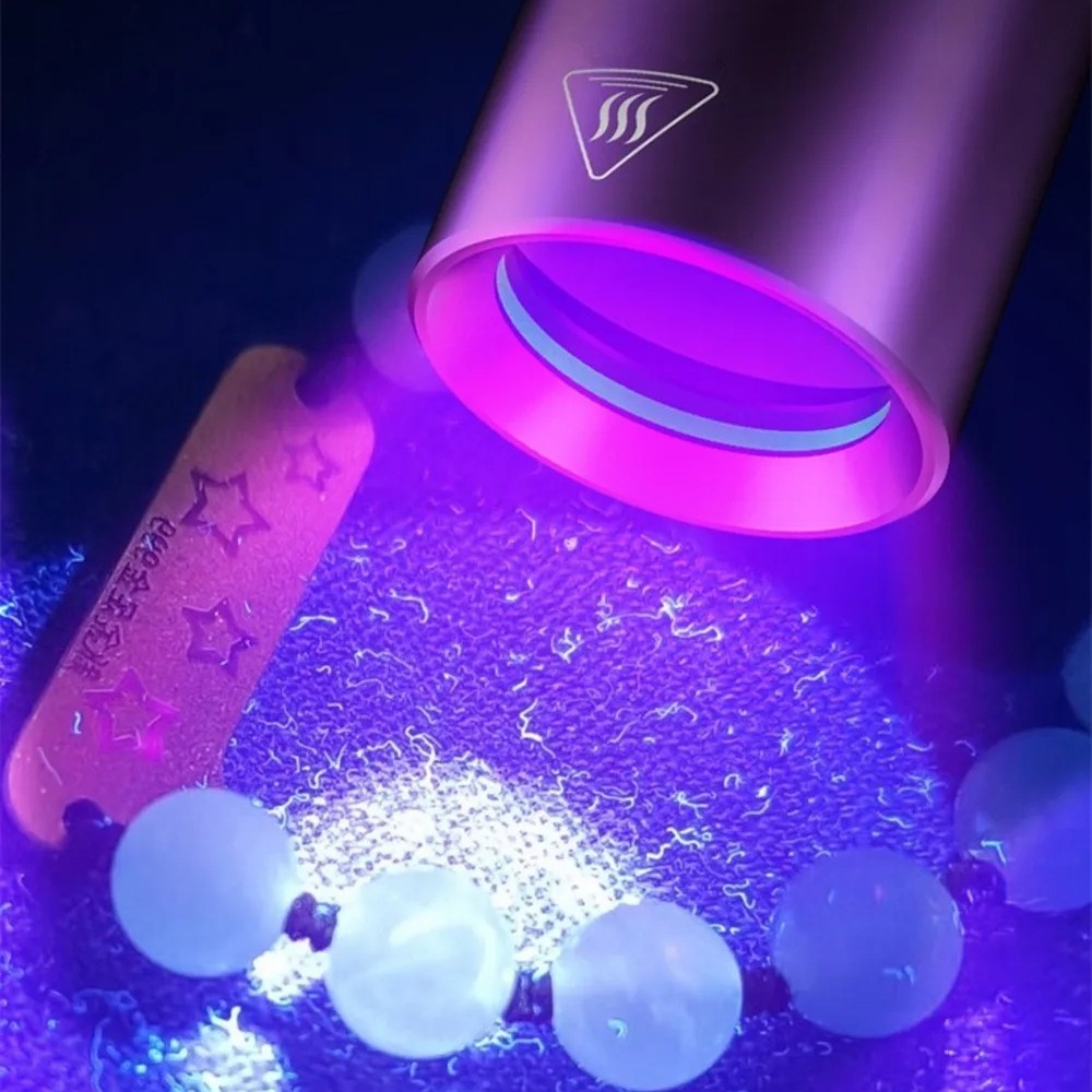 365nm ハイパワー UV 懐中電灯ブラックミラーパープル - Uv Resin のレビューと価格