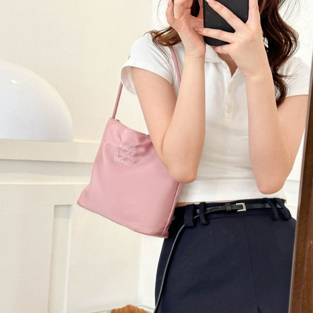 女性のための刺繍された文字のショルダーバッグ,大容量,カジュ - Tpu Filament のレビューと価格
